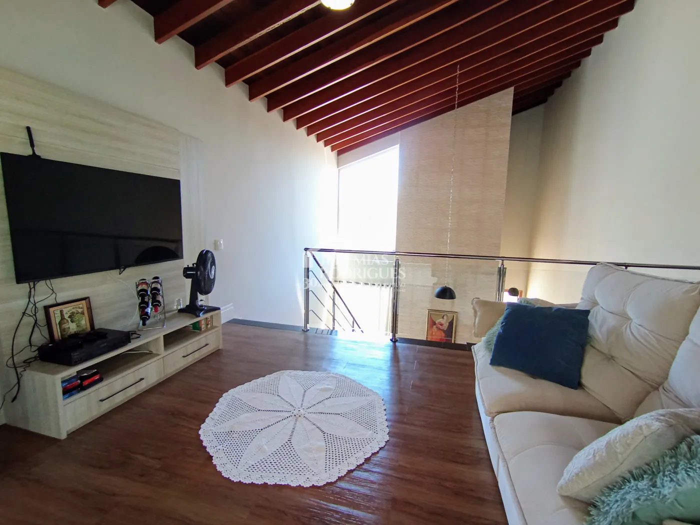 Casa para venda com 3 dormitórios no Condomínio Campos Do Conde II Versailles em Tremembé/SP