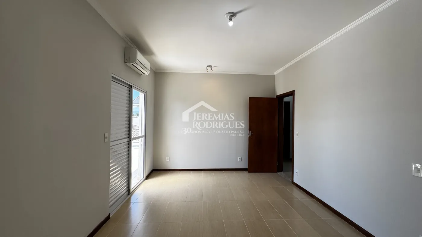 Casa para venda com 4 suítes no Condomínio Real Ville em Pindamonhangaba/SP