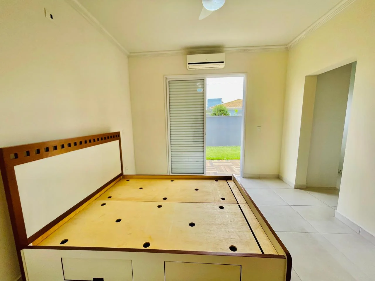 Casa para locação e venda no Condomínio Real Ville em Pindamonhangaba/SP.