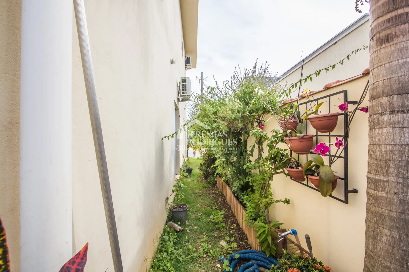 Casa com 4 dormitórios, 295 m² - Condomínio Reserva dos Lagos - Pindamonhangaba/SP