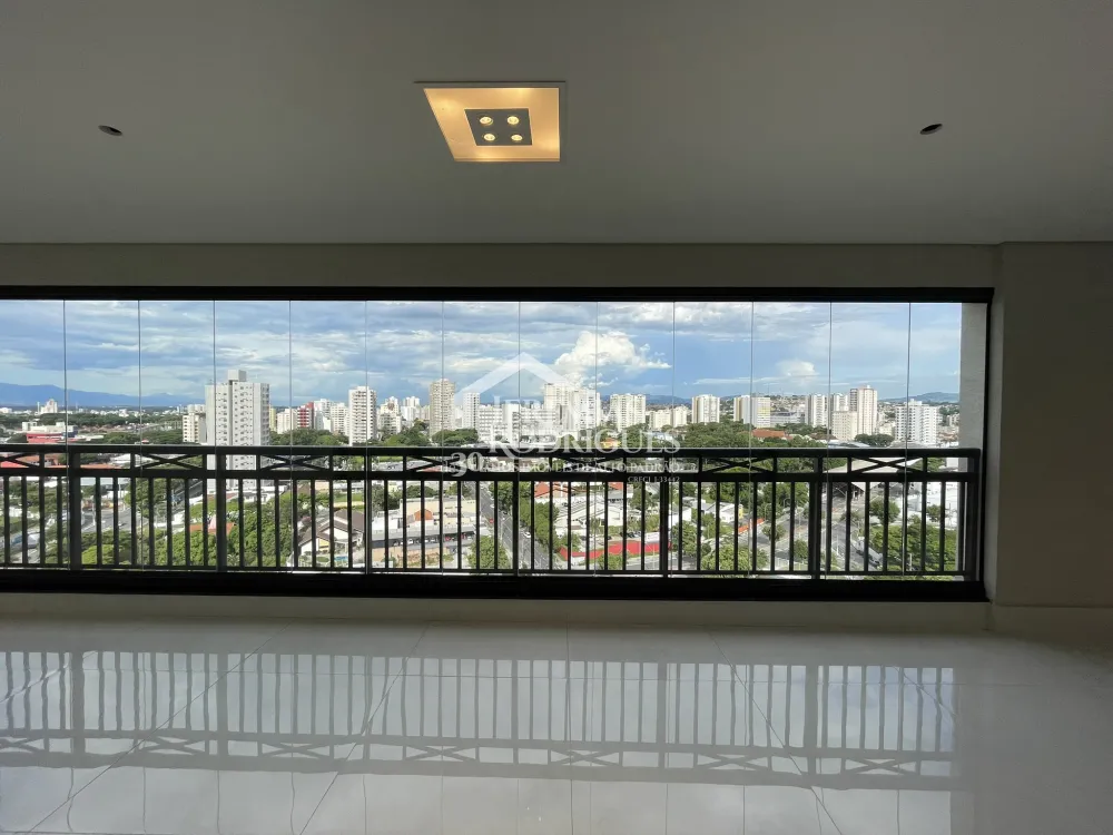 Apartamento com 3 suítes, 211 m² no Edifício Europa em Taubaté/SP