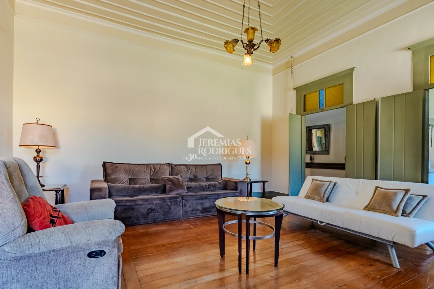 Fazenda à venda com 919,6 hectares em Cachoeira Paulista/SP.