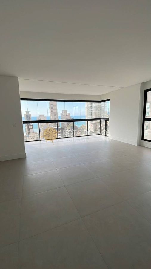Dom Benedito Apartamento 3 Suítes à Venda Meia Praia Itapema SC