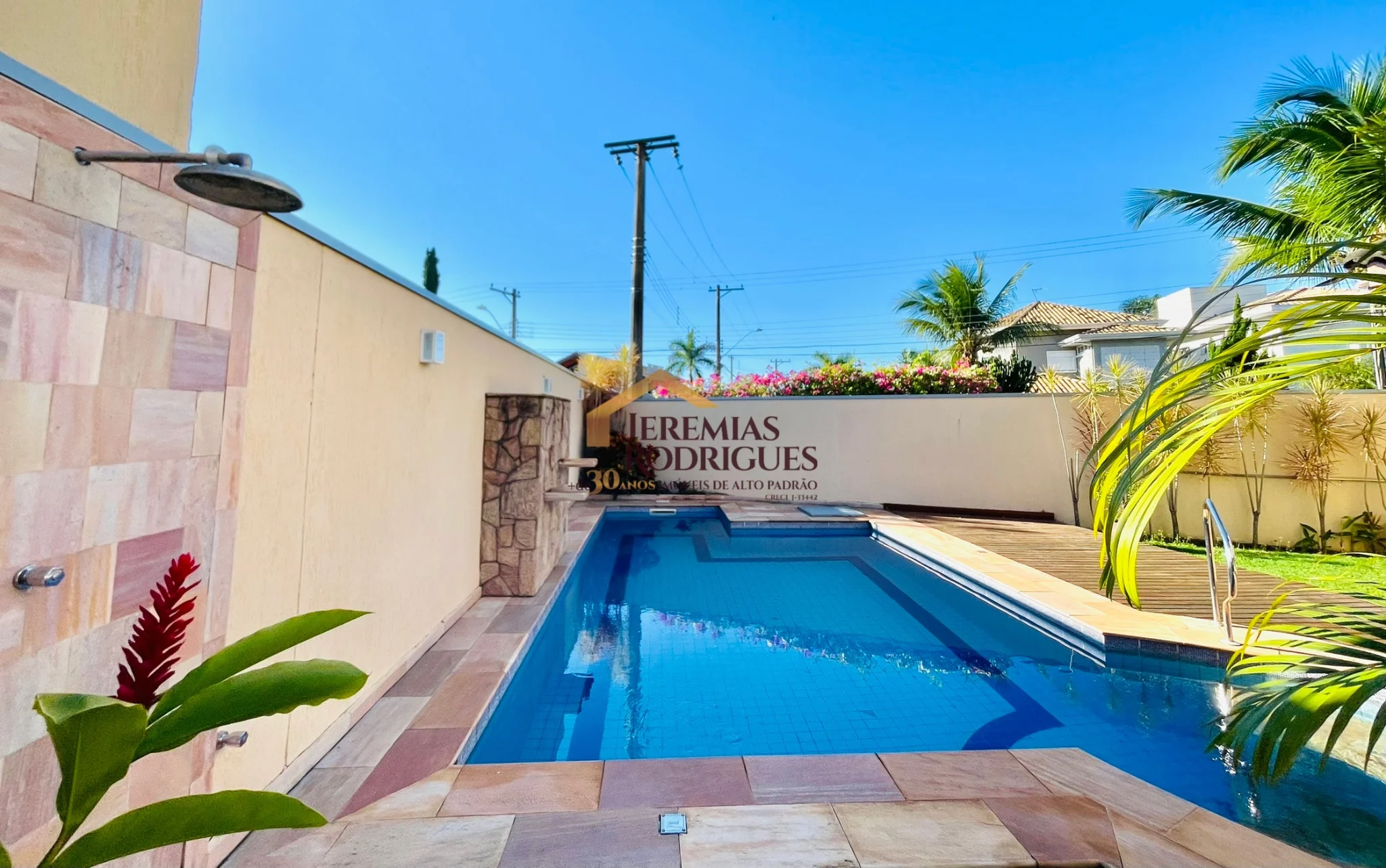 Casa para locação e venda no Taubaté Village em Taubaté/SP.