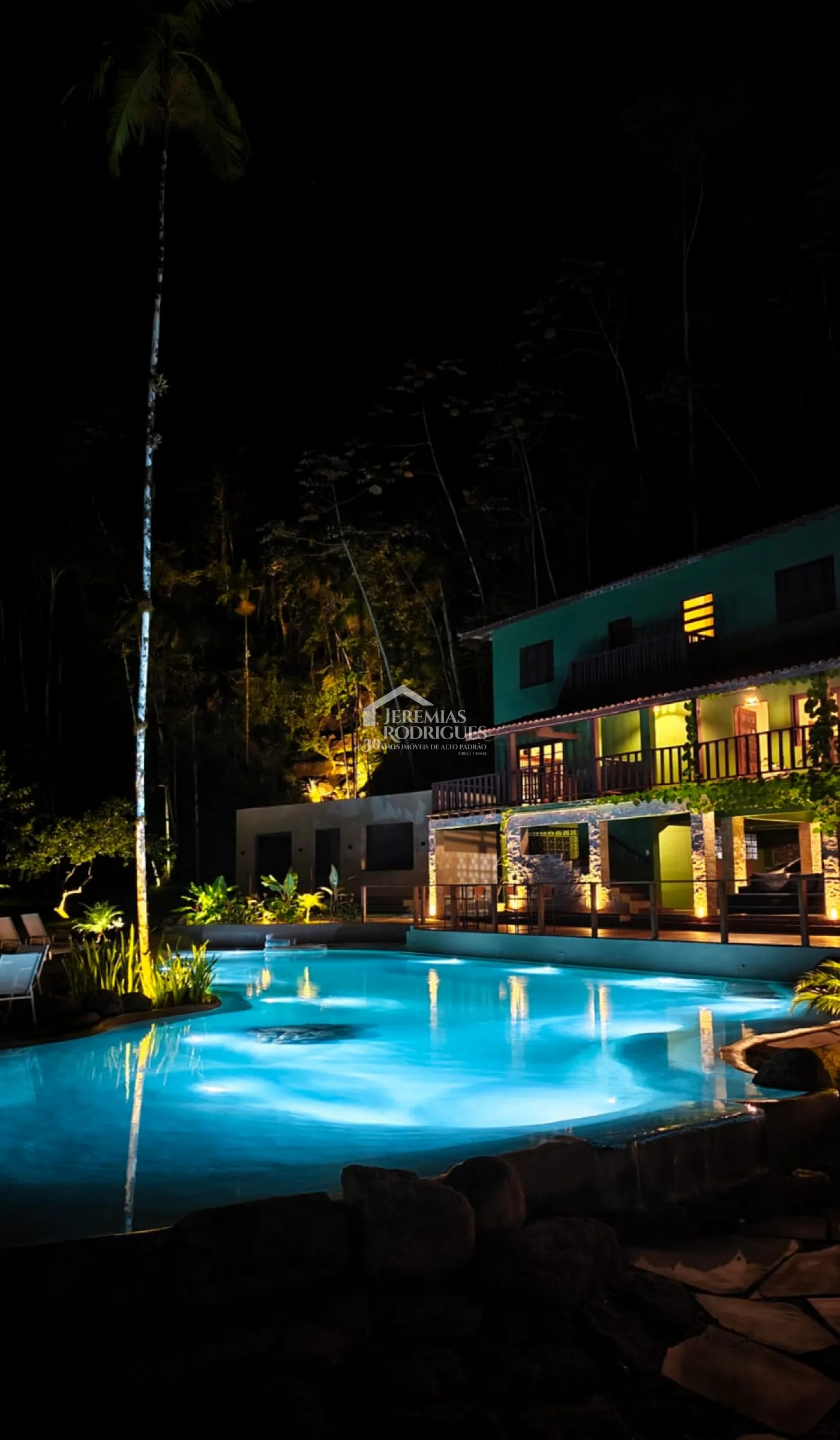 Casa com 3 dormitórios, 350 m² - Ubatumirim - Ubatuba/SP