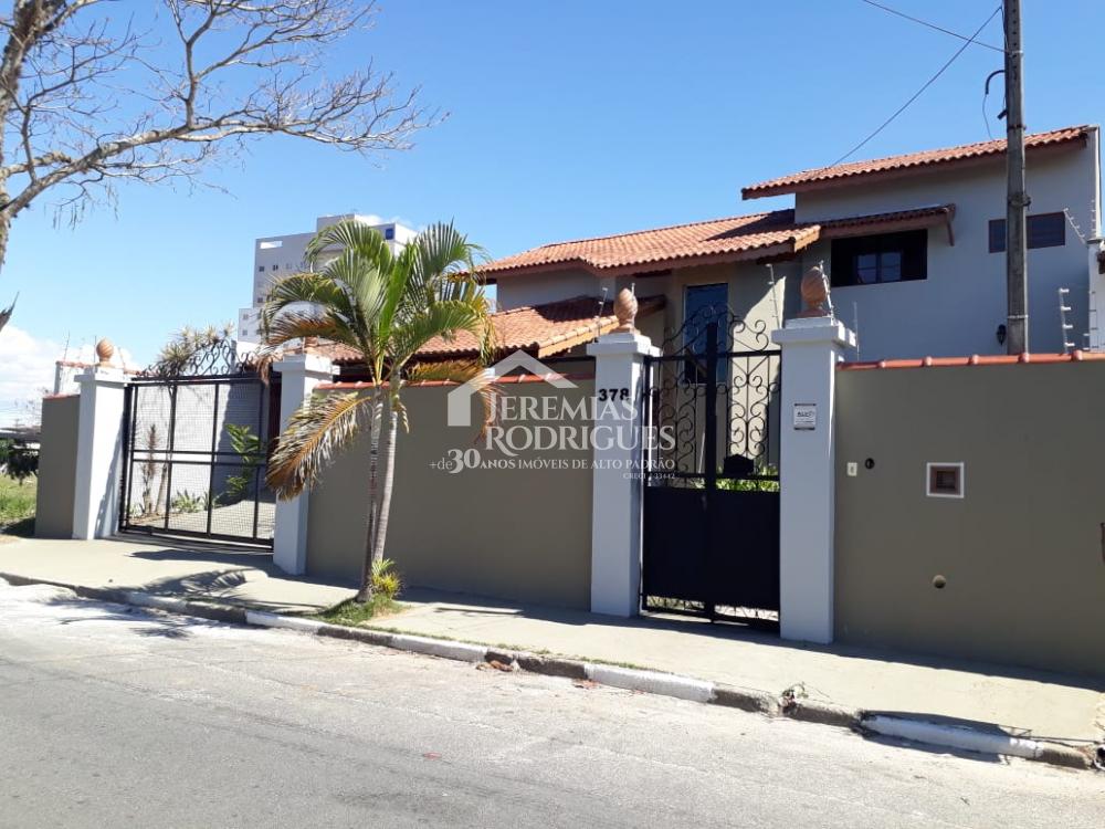 Casa à venda com 3 quartos no Residencial Lessa em Pindamonhangaba/SP