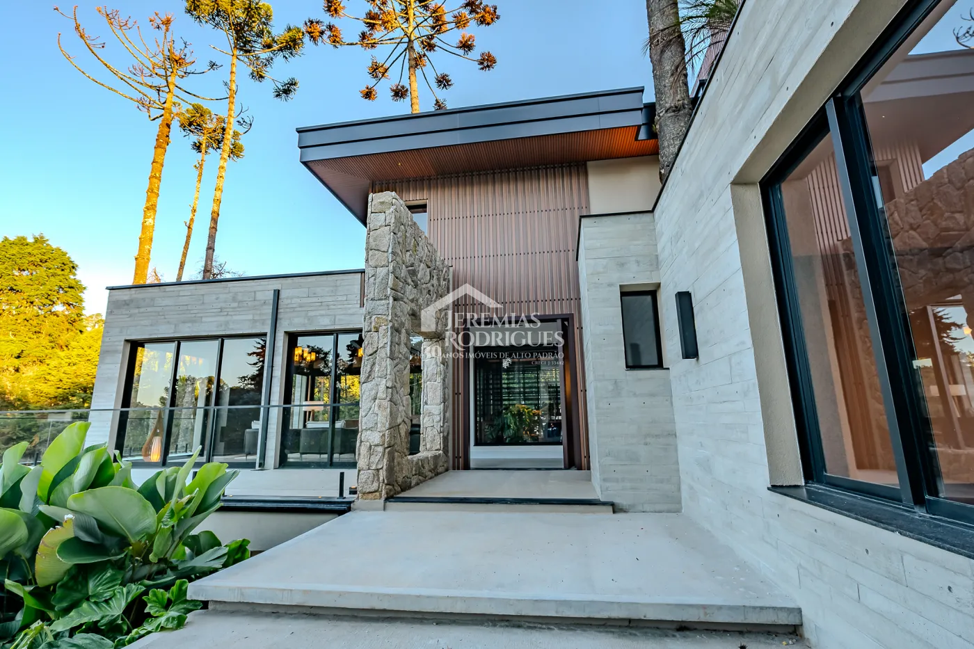 Casa de 2727 m² à venda por R$ 15.000.000,00 - Campos do Jordão/SP