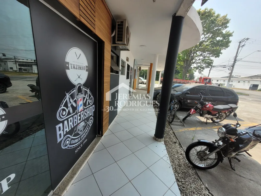 Prédio comercial com 30 salas individuais  -  Chácara da Galega - Pindamonhangaba/SP.