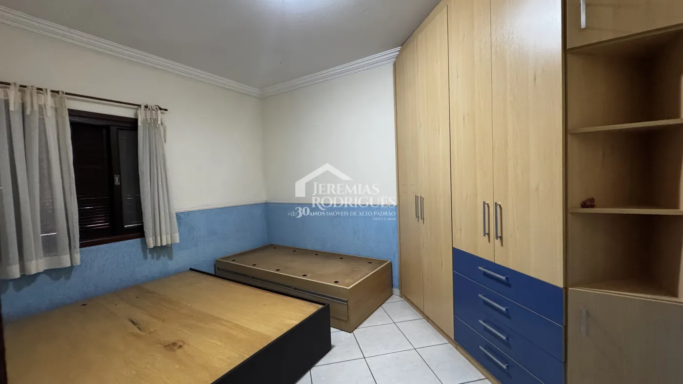 Casa para venda e locação com 4 dormitórios no Condomínio Colonial Village I em Pindamonhangaba/SP