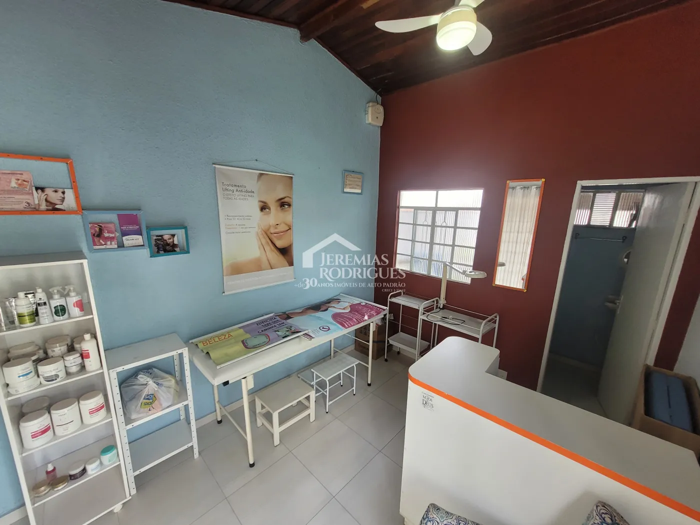 Casa para venda e locação com 3 dormitórios no bairro Bela Vista em Pindamonhangaba/SP