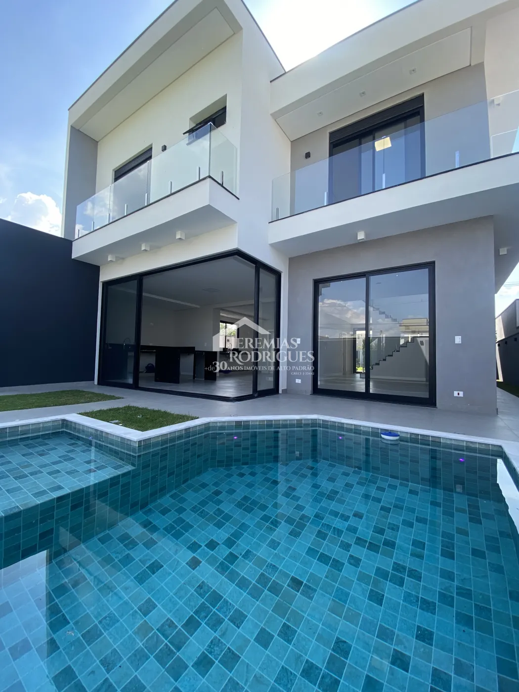 Sobrado com 5 suítes, 293 m² - Condomínio Ouro Ville - Taubaté/SP