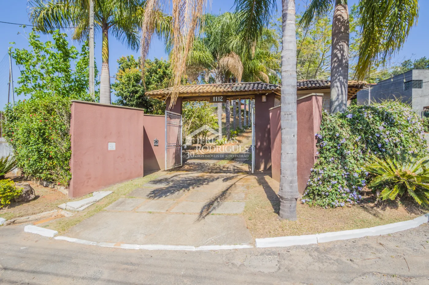 Casa com 2 dormitórios, 263 m² - Condomínio Chácaras Cataguá - Taubaté/SP