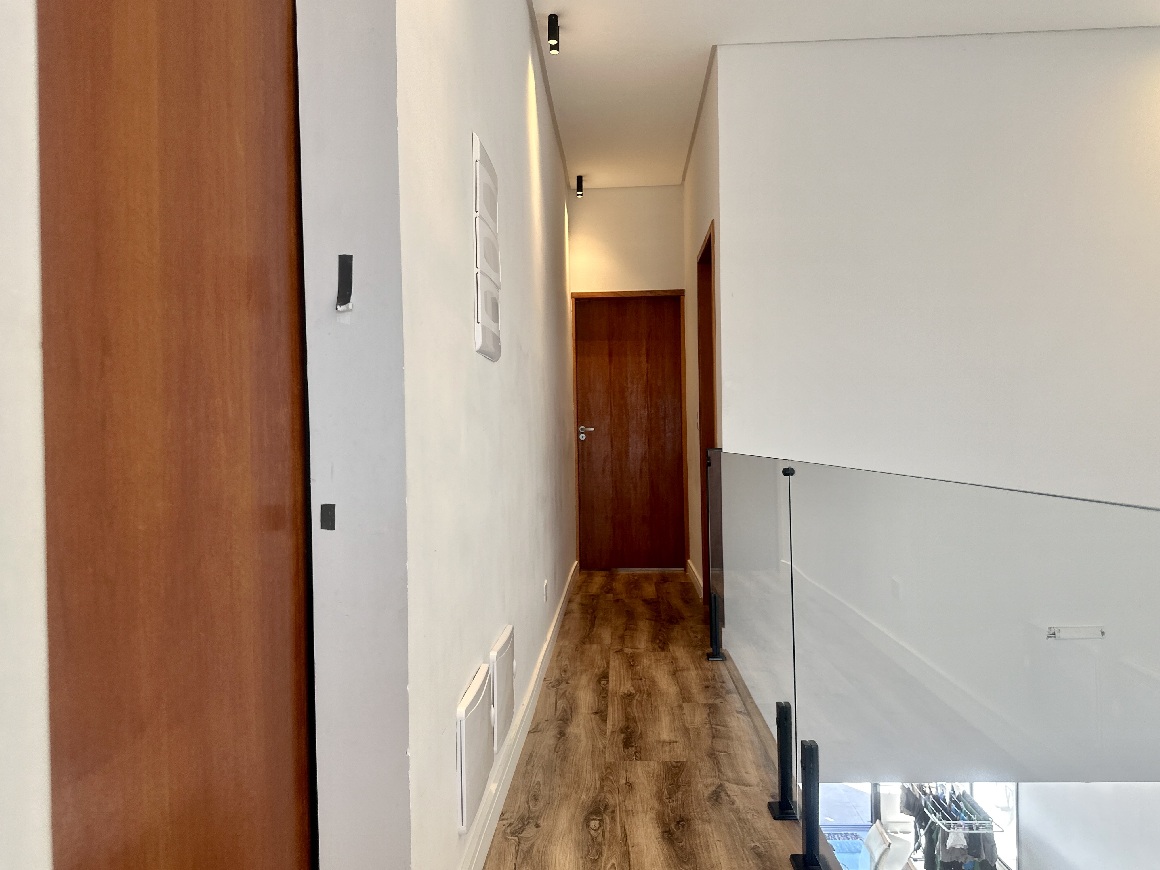 Casa à venda com 4 dormitórios no Condomínio Bella Vitta em Caçapava/SP.