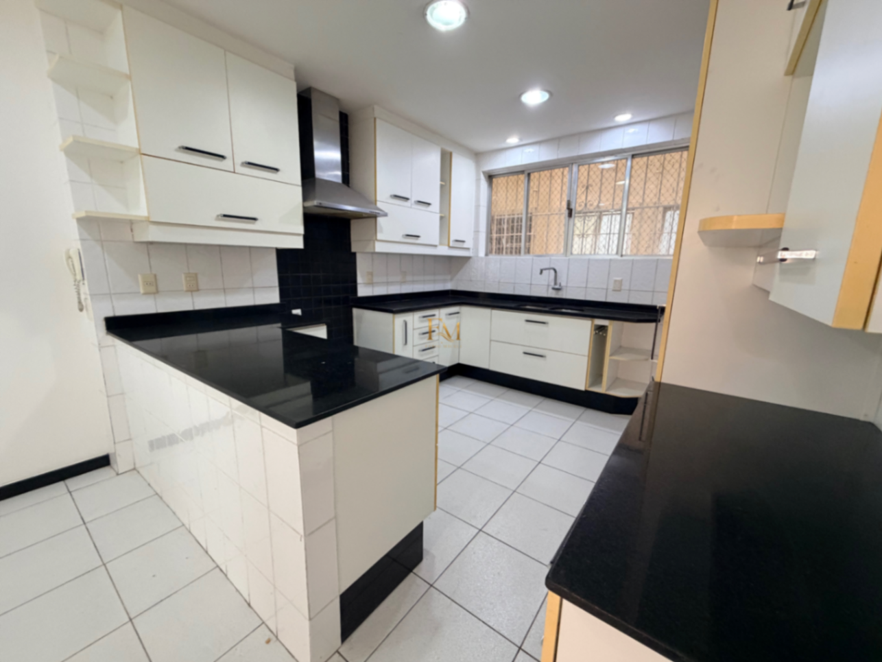 Apartamento à venda com amplitude, design, 4 quartos, e 2 vagas a 350m da praia em Copacabana posto — foto 18