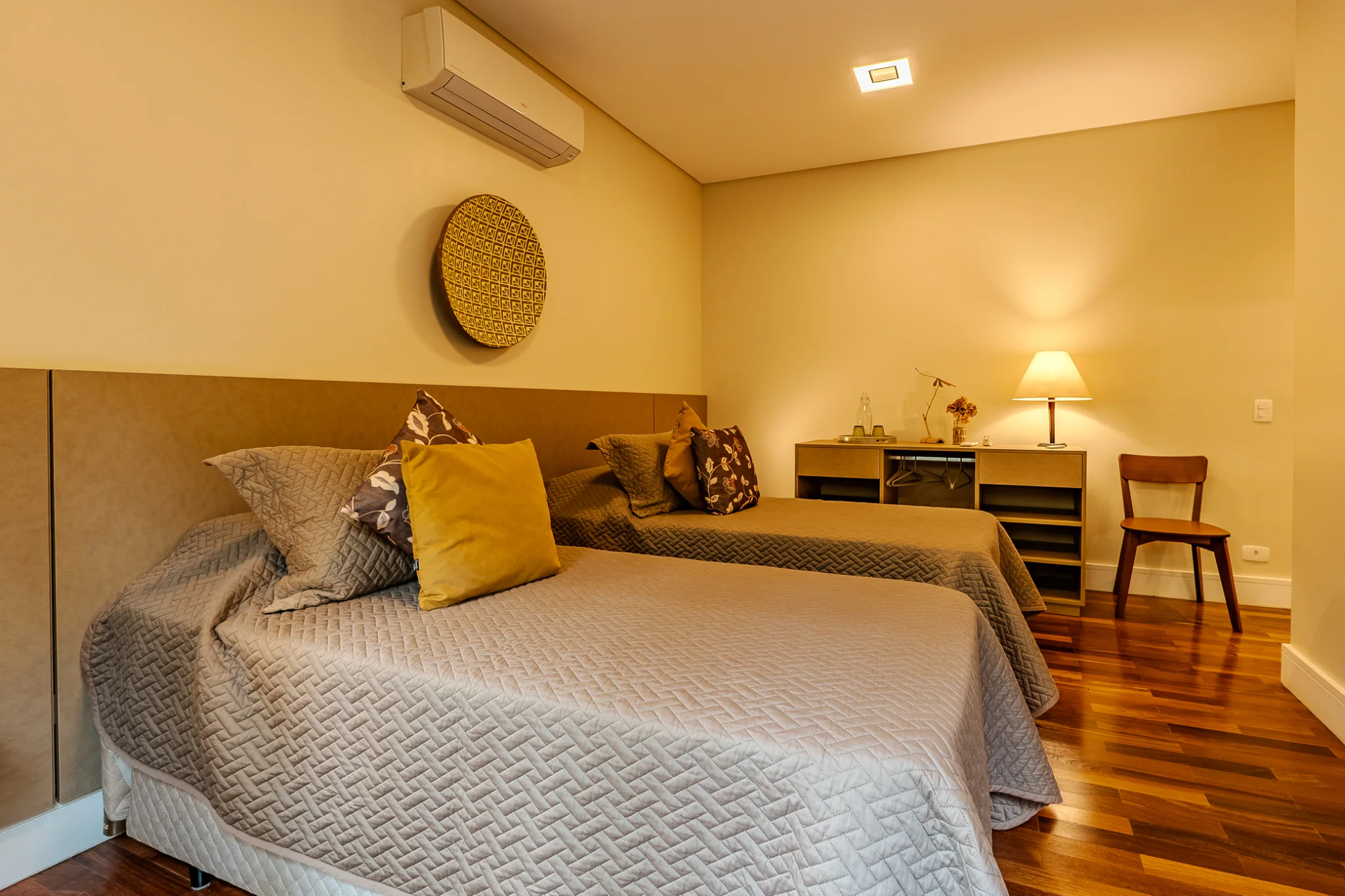 Casa à venda com 4 suítes no Residencial Santo Antônio em Santo Antônio do Pinhal/SP.