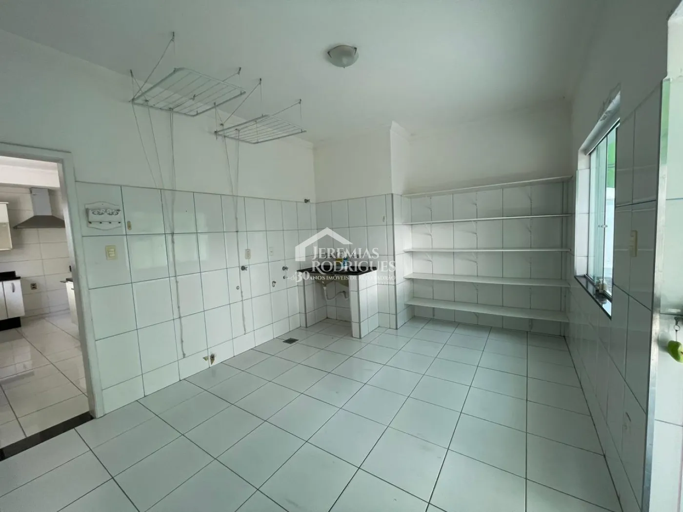 Casa com 3 dormitórios, 379 m² - Condomínio Real Ville - Pindamonhangaba/SP