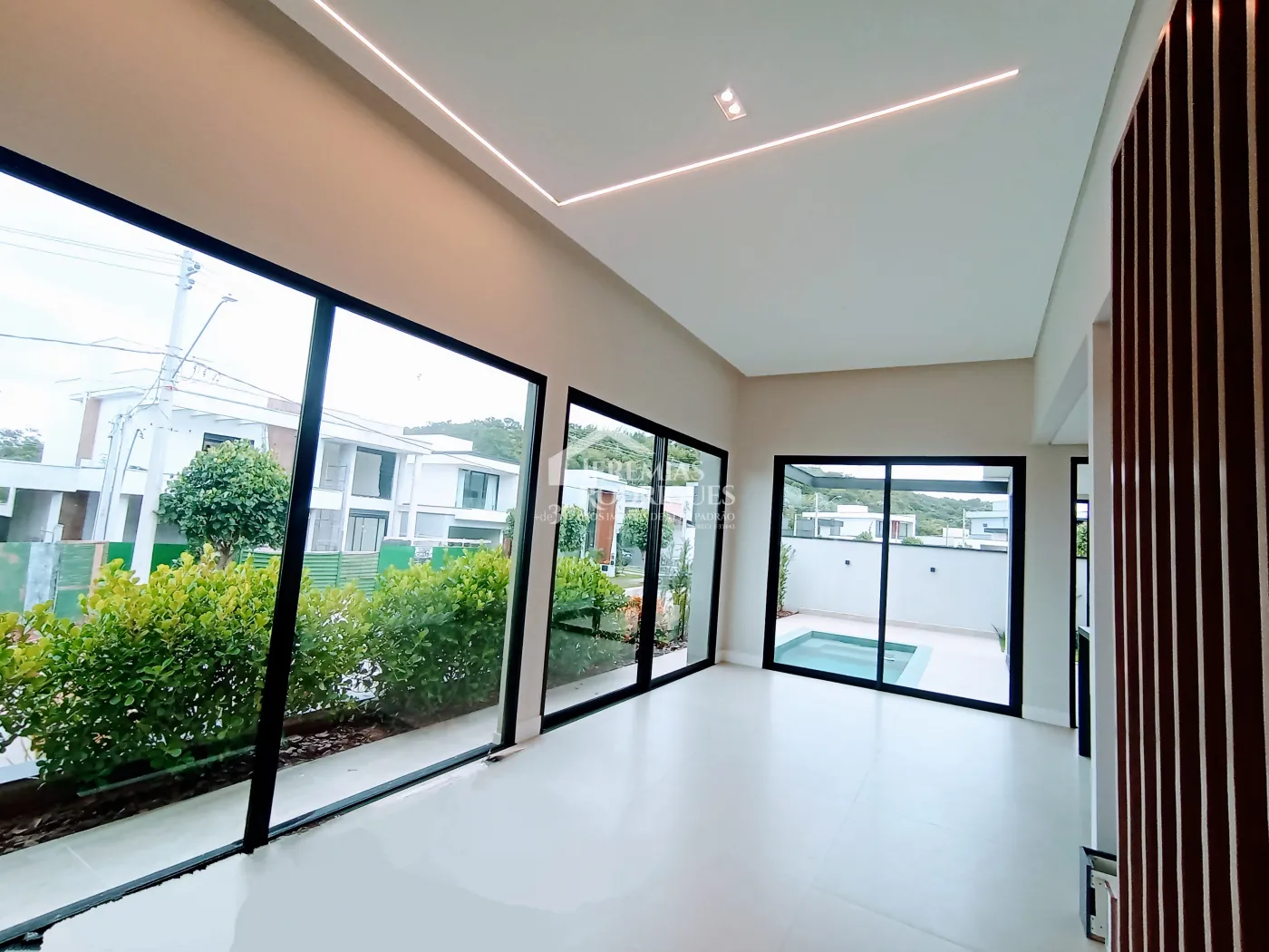 Casa à venda com 4 suítes no Condomínio Cyrella Landscape em Taubaté/SP