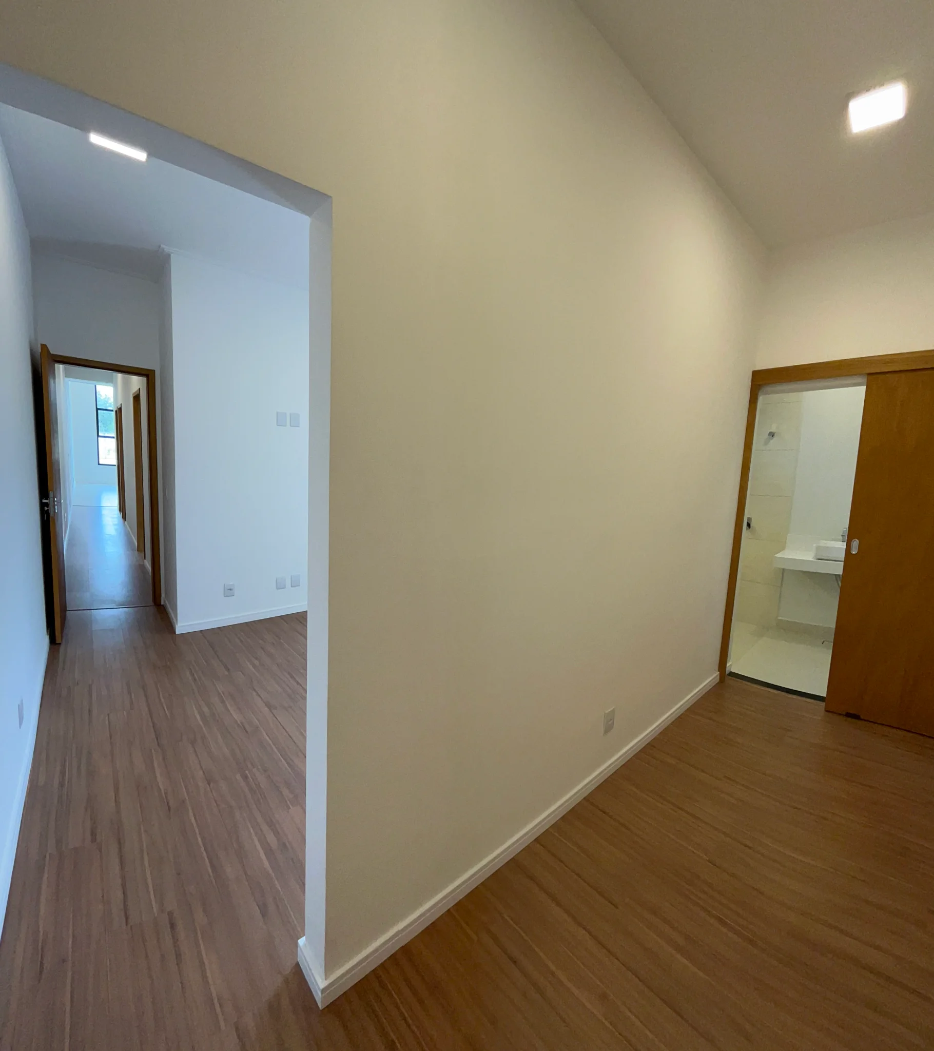 Casa com suíte e closet à venda no Condomínio Bosque da Imperatriz – Pindamonhangaba/SP