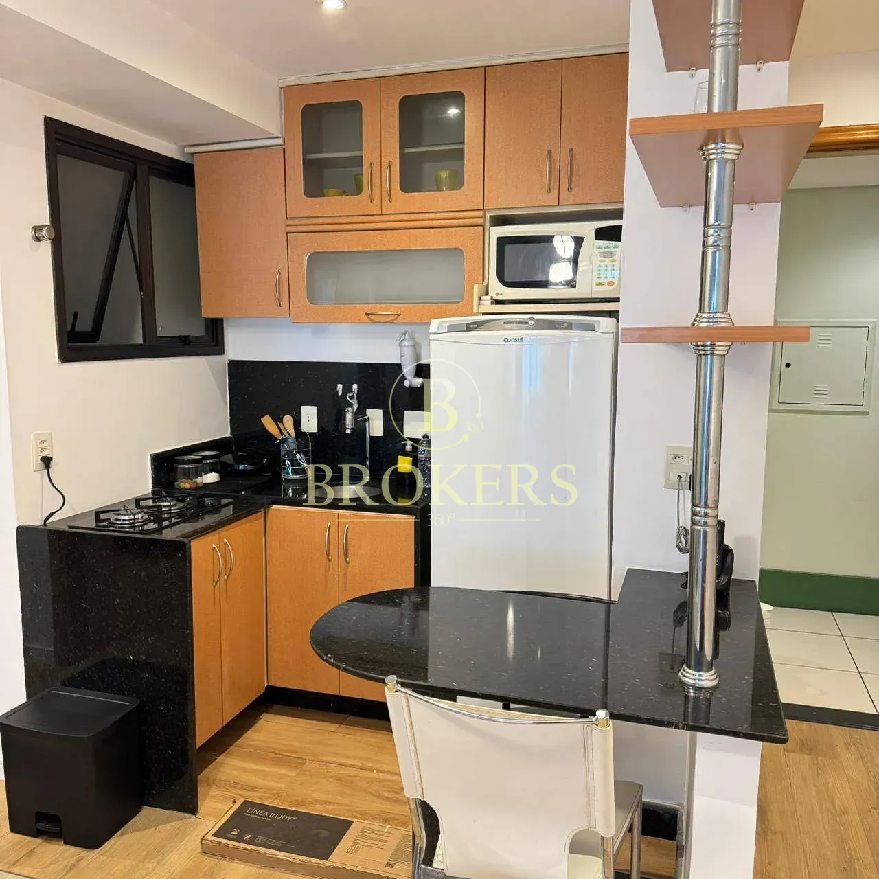 Flat mobiliado à venda em Ipanema com varanda e infraestrutura completa — foto 3