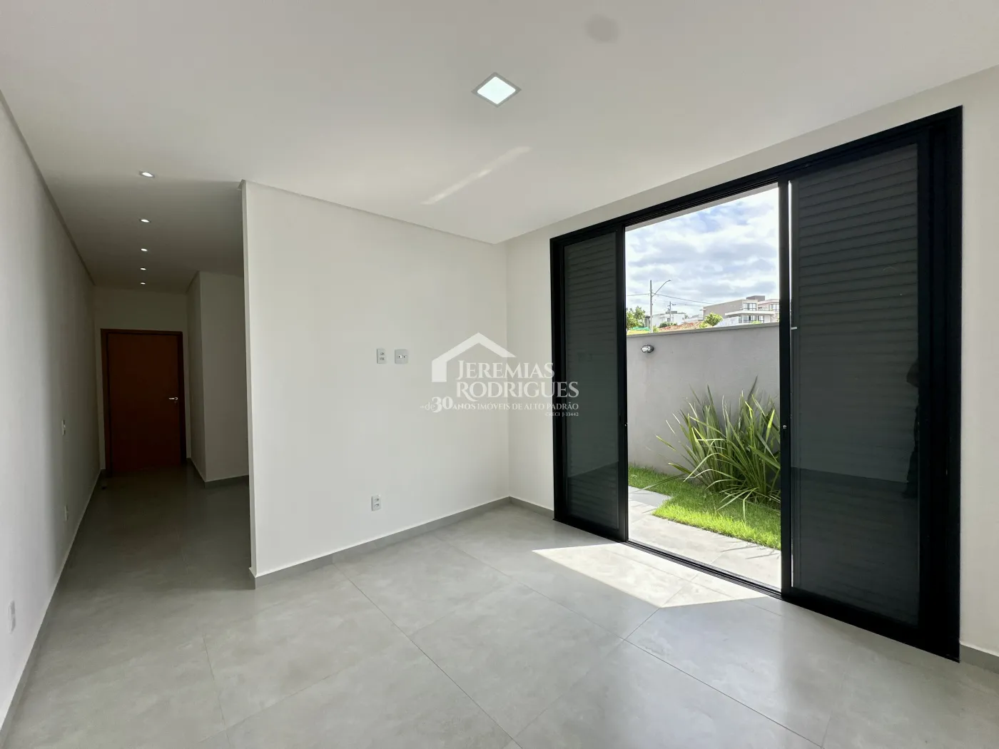 Casa para venda e locação com 3 suítes no Condomínio Cyrela Landscape em Taubaté/SP.