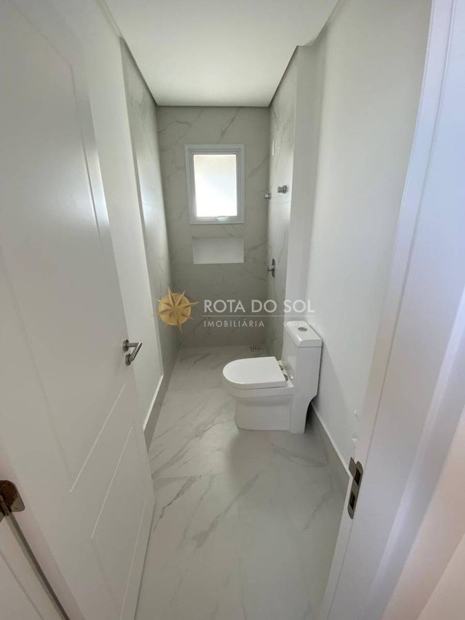 Belíssimo Apartamento 4 Suítes Quadra Mar Meia Praia Itapema SC