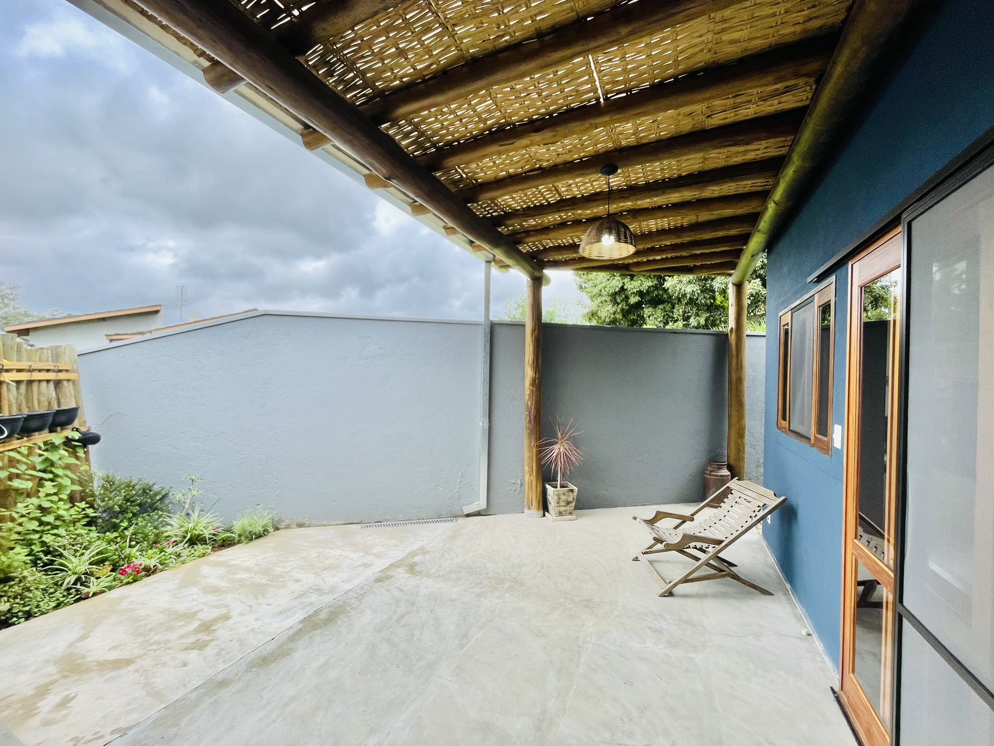 Casa para venda e locação com 4 dormitórios no Condomínio Parque dos Pássaros em Tremembé/SP.  