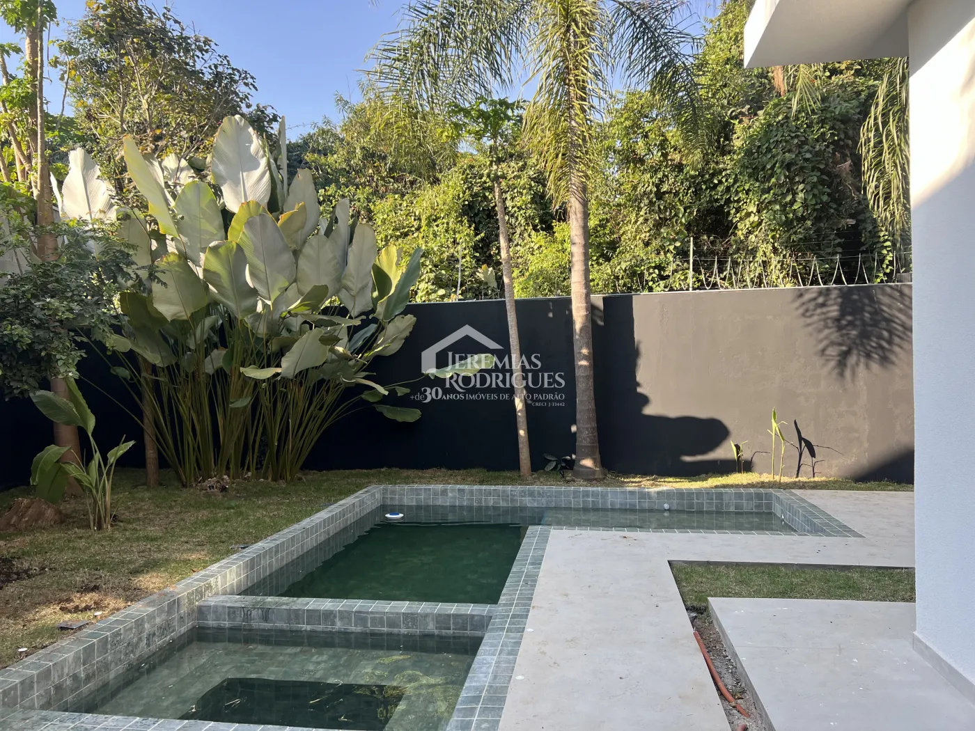 Casa com 4 suítes, 320 m² - Condomínio Taubaté Village - Taubaté/SP.