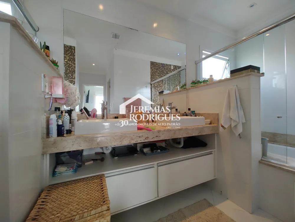 Casa com 3 quartos, 252 m²- Condomínio Campos do Conde Chamboard - Tremembé/SP