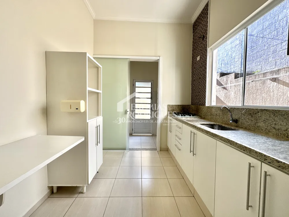 Casa com 3 quartos, 158 m² - Condomínio Campos do Conde - Taubaté/SP