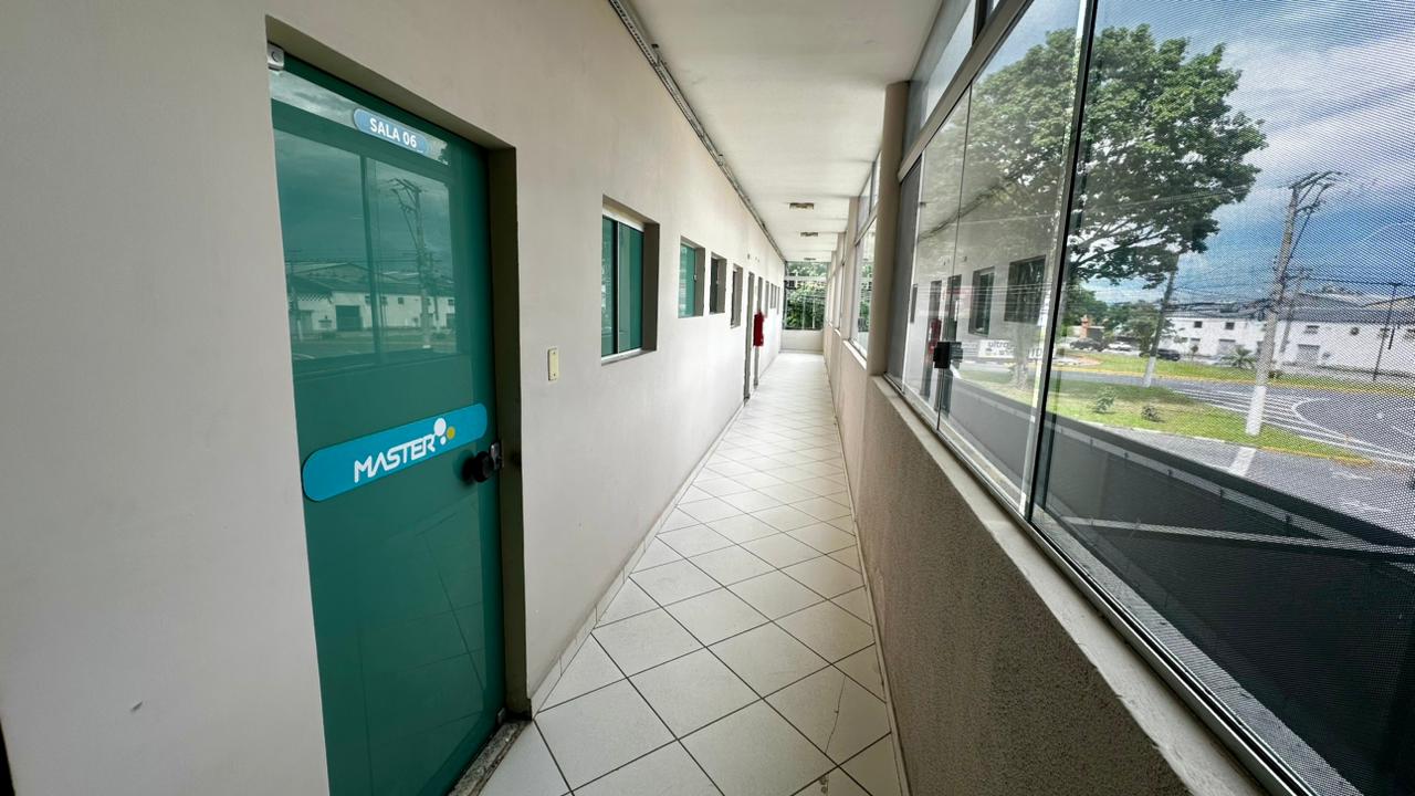 Sala Comercial para locação, 60 m² no bairro Chácara da Galega em Pindamonhangaba/SP.