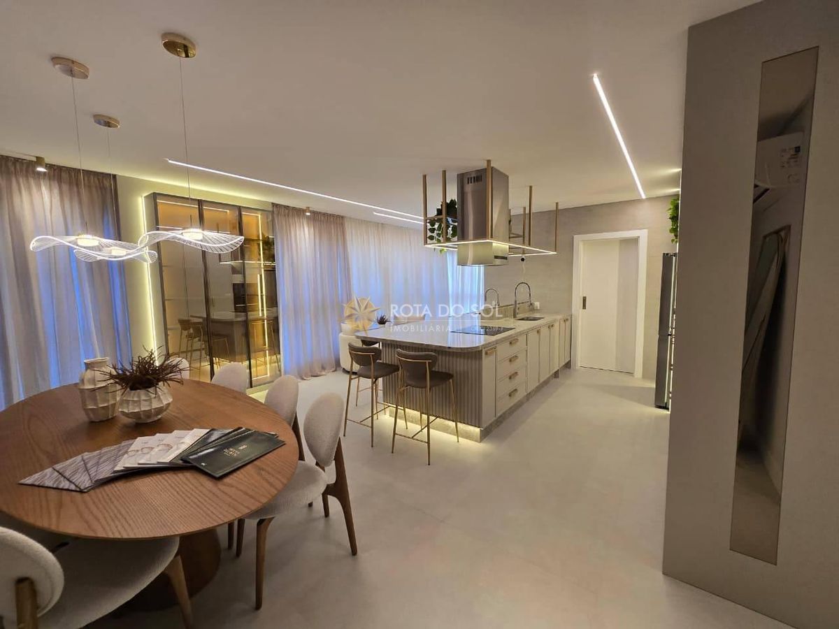 Impéria del Mare Apartamento com 4 Suítes e 3 Vagas na Meia Praia — foto 2