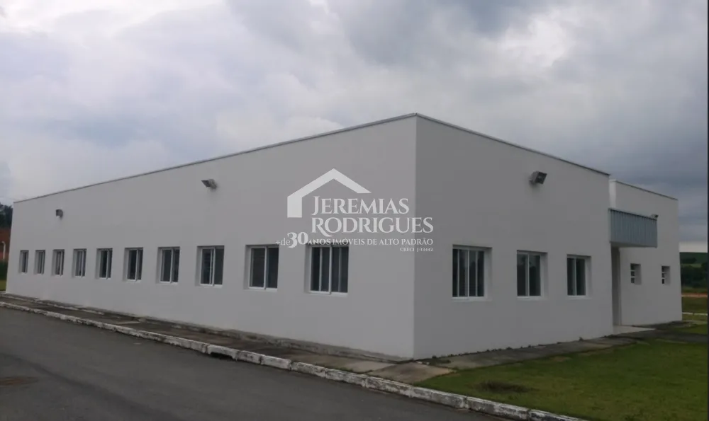Excelente galpão padrão AA climatizado e com piso antiestático