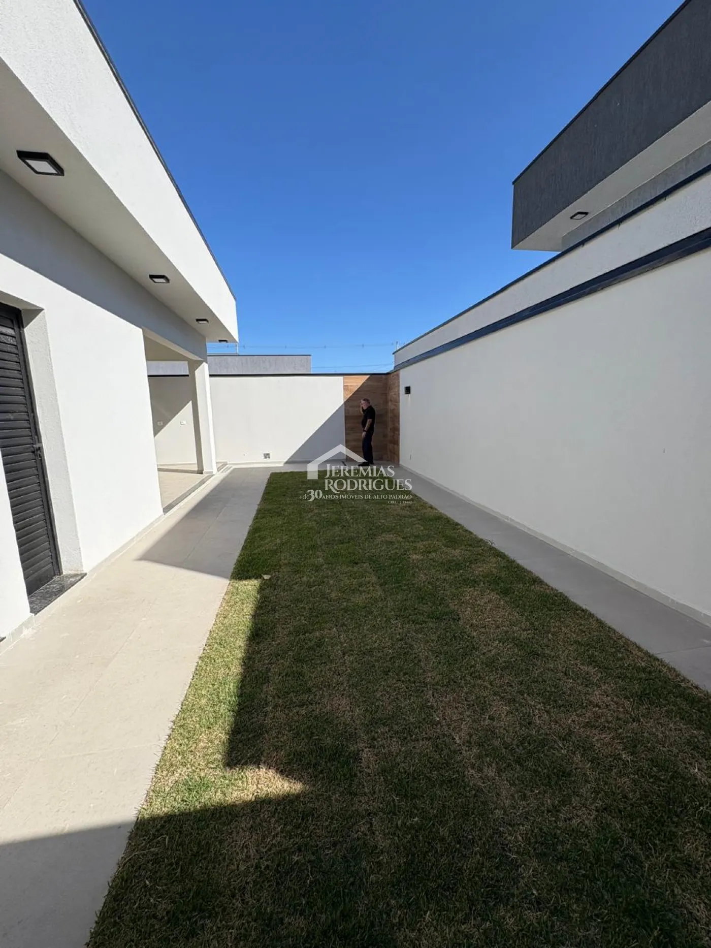 Casa com 3 dormitórios, 151 m² - Condomínio Pérola do Vale - Tremembé/SP.