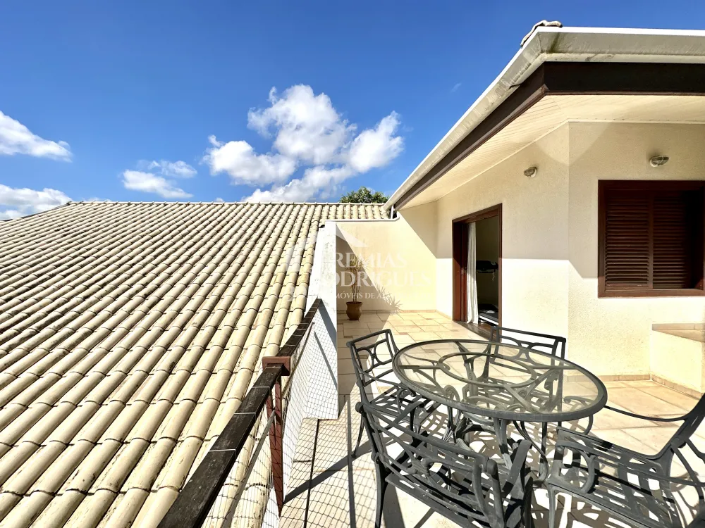 Casa com 4 quartos, 617 m² - Condomínio Taubaté Village - Taubaté/SP