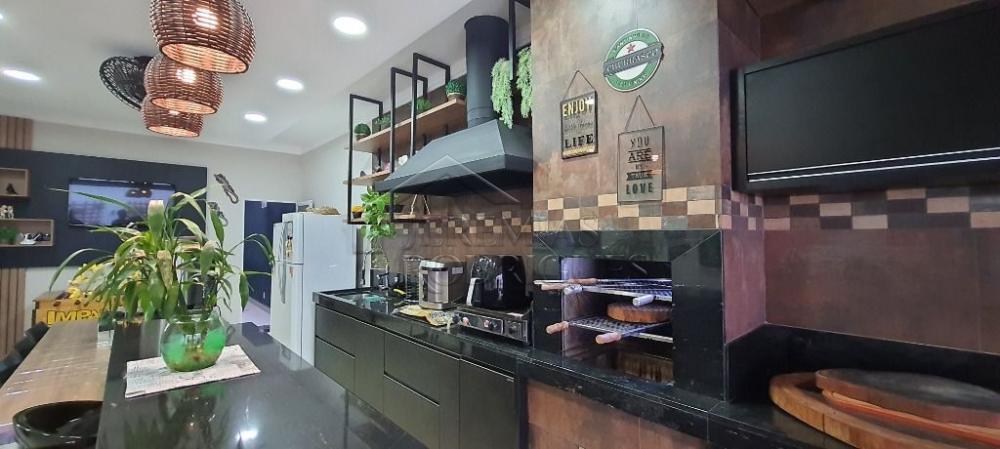 Casa à venda com 3 suítes no Condomínio Parque das Araucárias em Tremembé/SP.