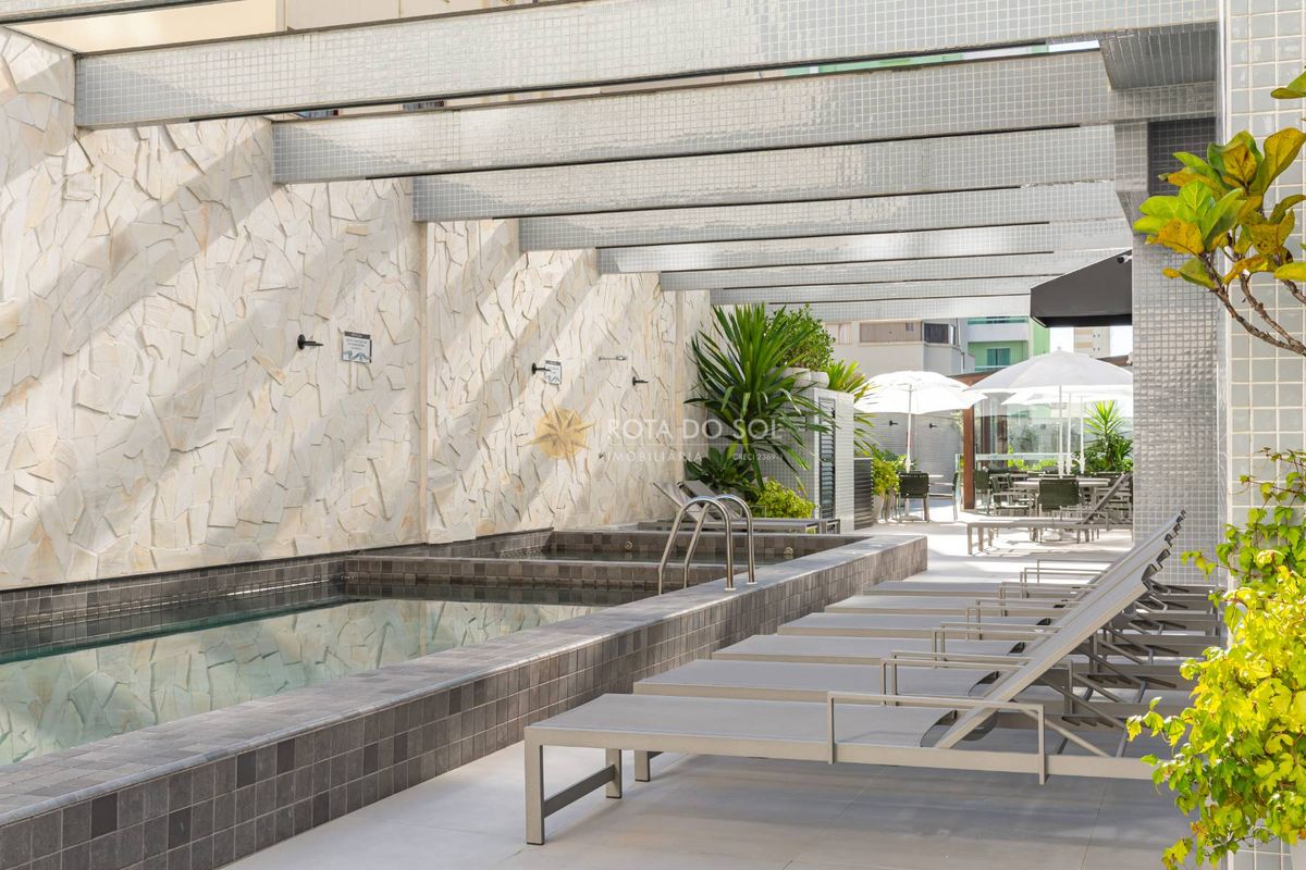 Residencial Villa Aurora Apartamento 3 Suítes e 2 Vagas em Meia Praia Itapema SC