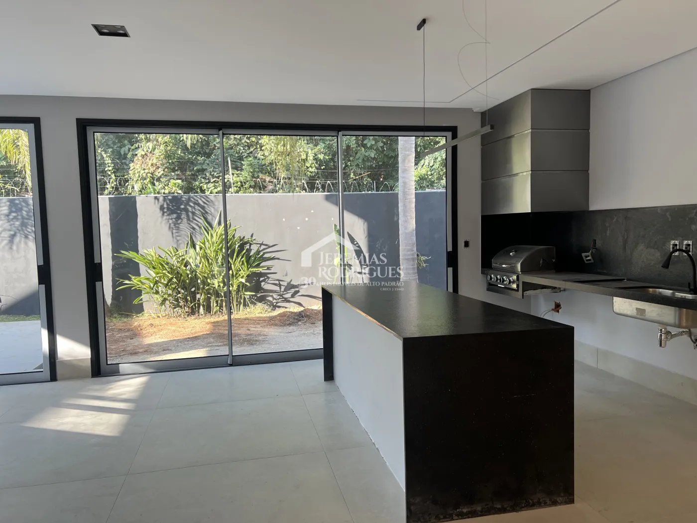 Casa com 4 suítes, 320 m² - Condomínio Taubaté Village - Taubaté/SP.