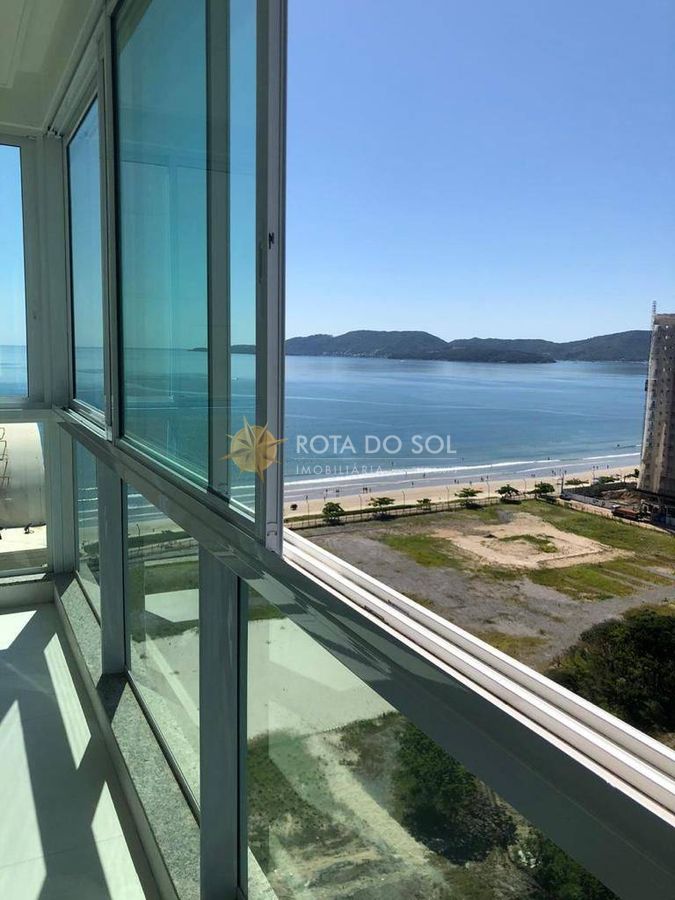 Helsinki apartamento quadra mar 4 suítes na Meia Praia — foto 3