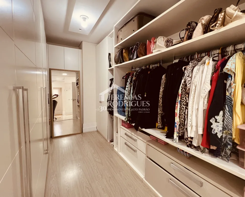 Casa com 6 quartos, 500 m² - Taubaté Village - Taubaté/SP