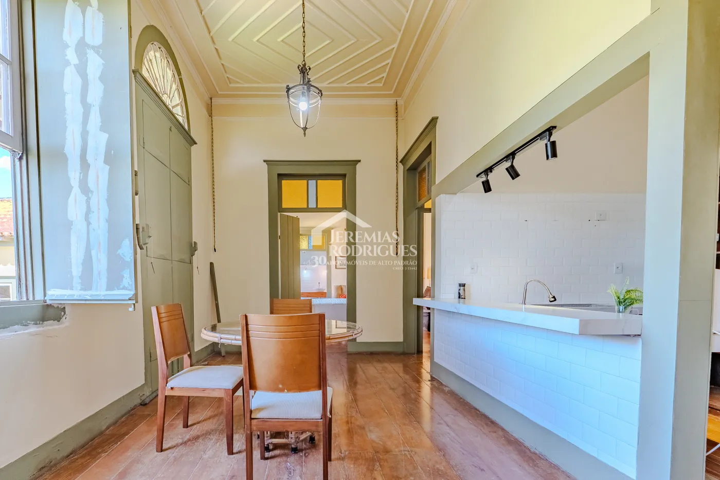 Fazenda à venda com 919,6 hectares em Cachoeira Paulista/SP.