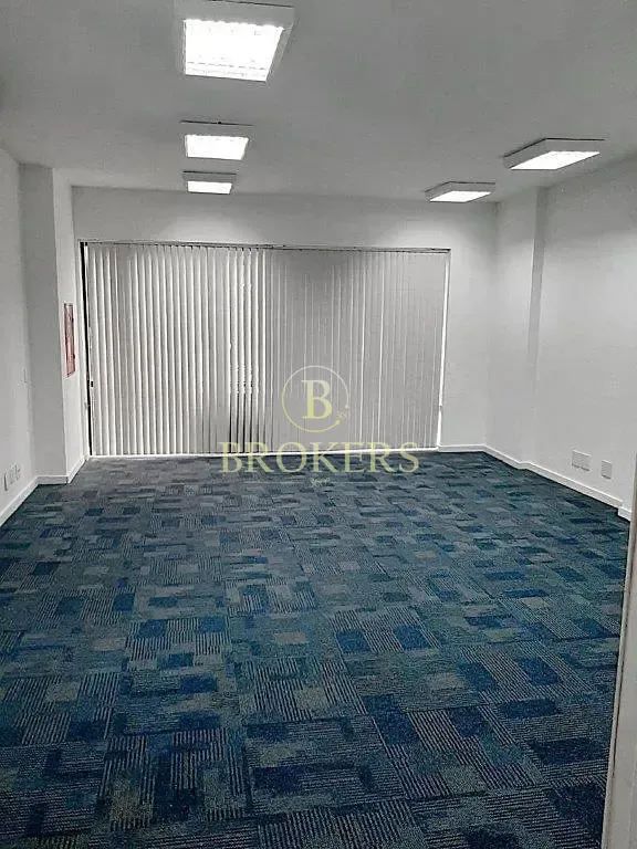 Edifício corporativo independente em localização estratégica de Laranjeiras
