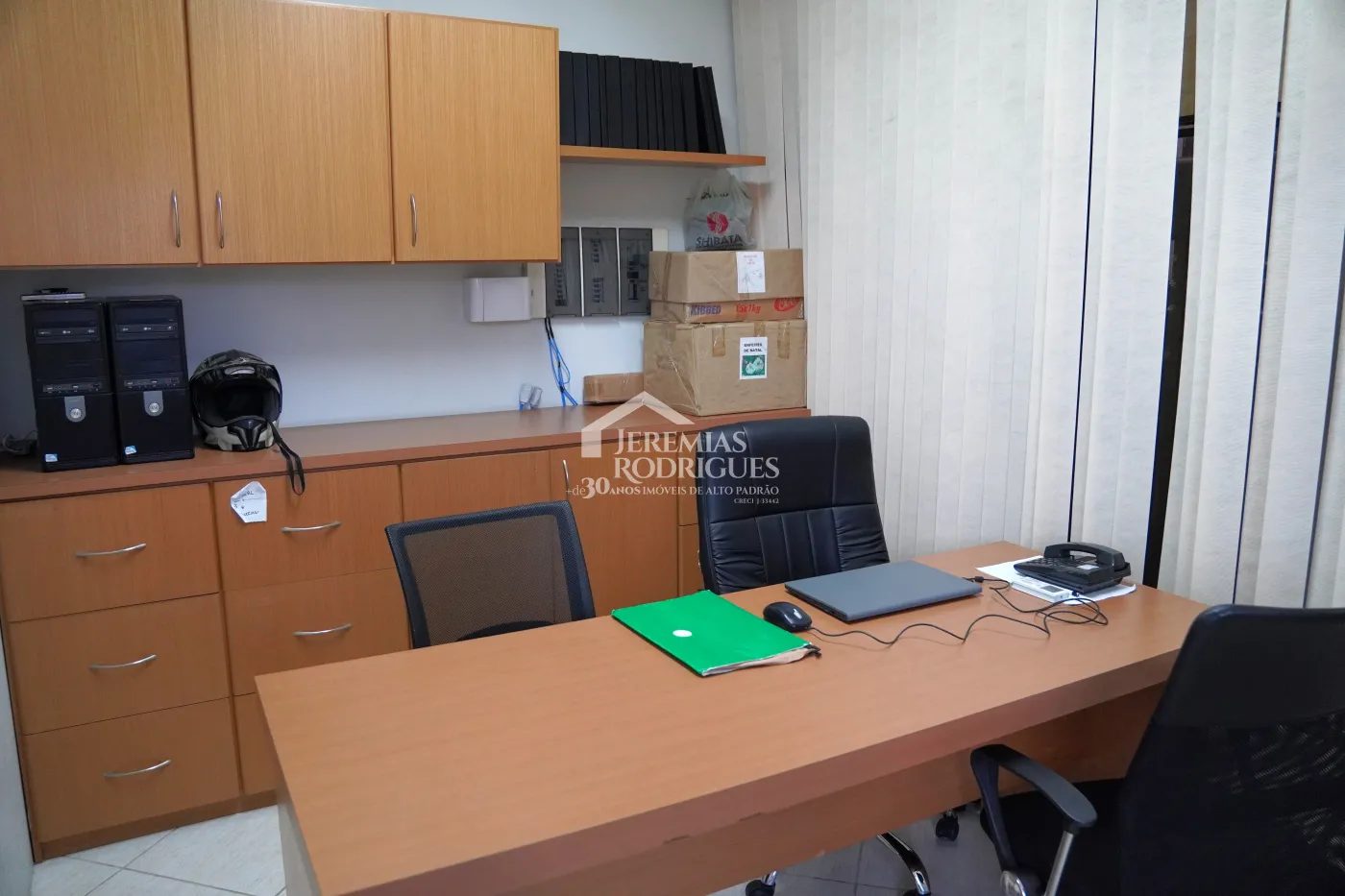 Prédio comercial com 568 m² -  Centro - Taubaté/SP