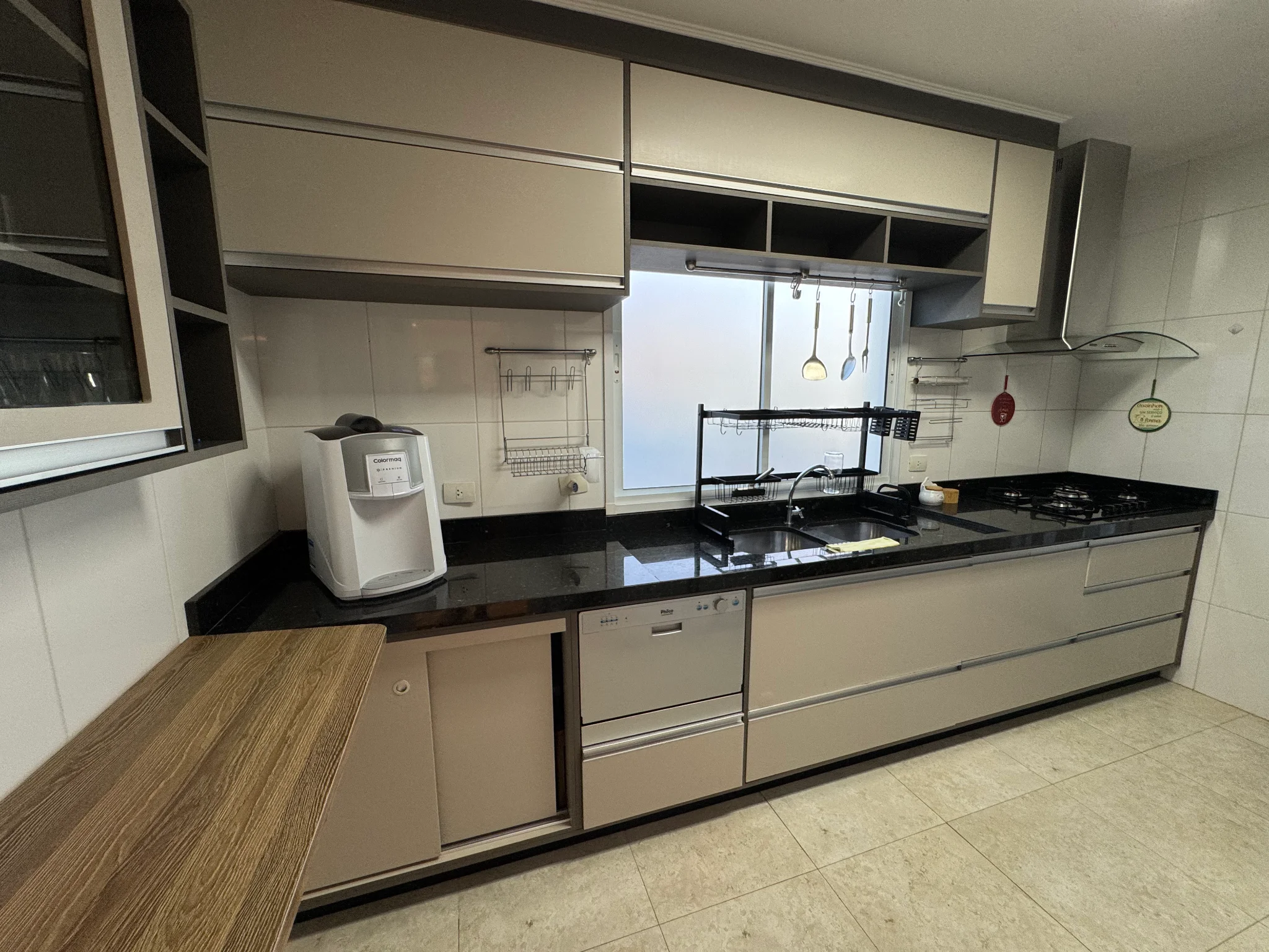 Cobertura à venda com 3 suítes no Condomínio Polignano A Maré em Ubatuba/SP.  