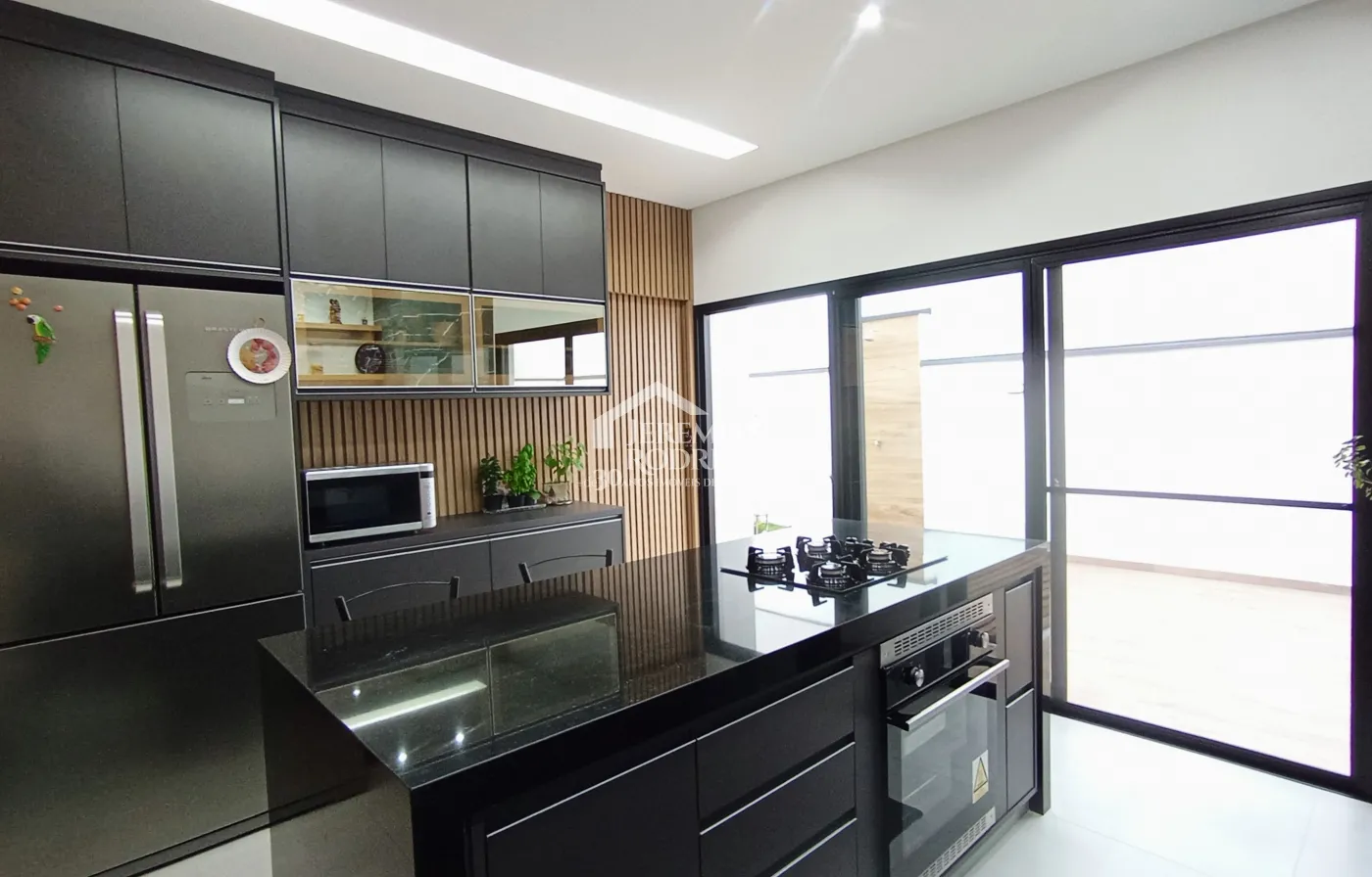 Casa à venda com 3 suítes no Condomínio Terrazzo Di Itália em Taubaté/SP.