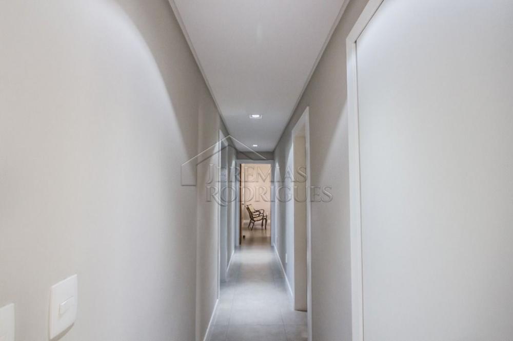 Apartamento à venda com 4 suítes no Condomínio Des Arts em Taubaté. 
