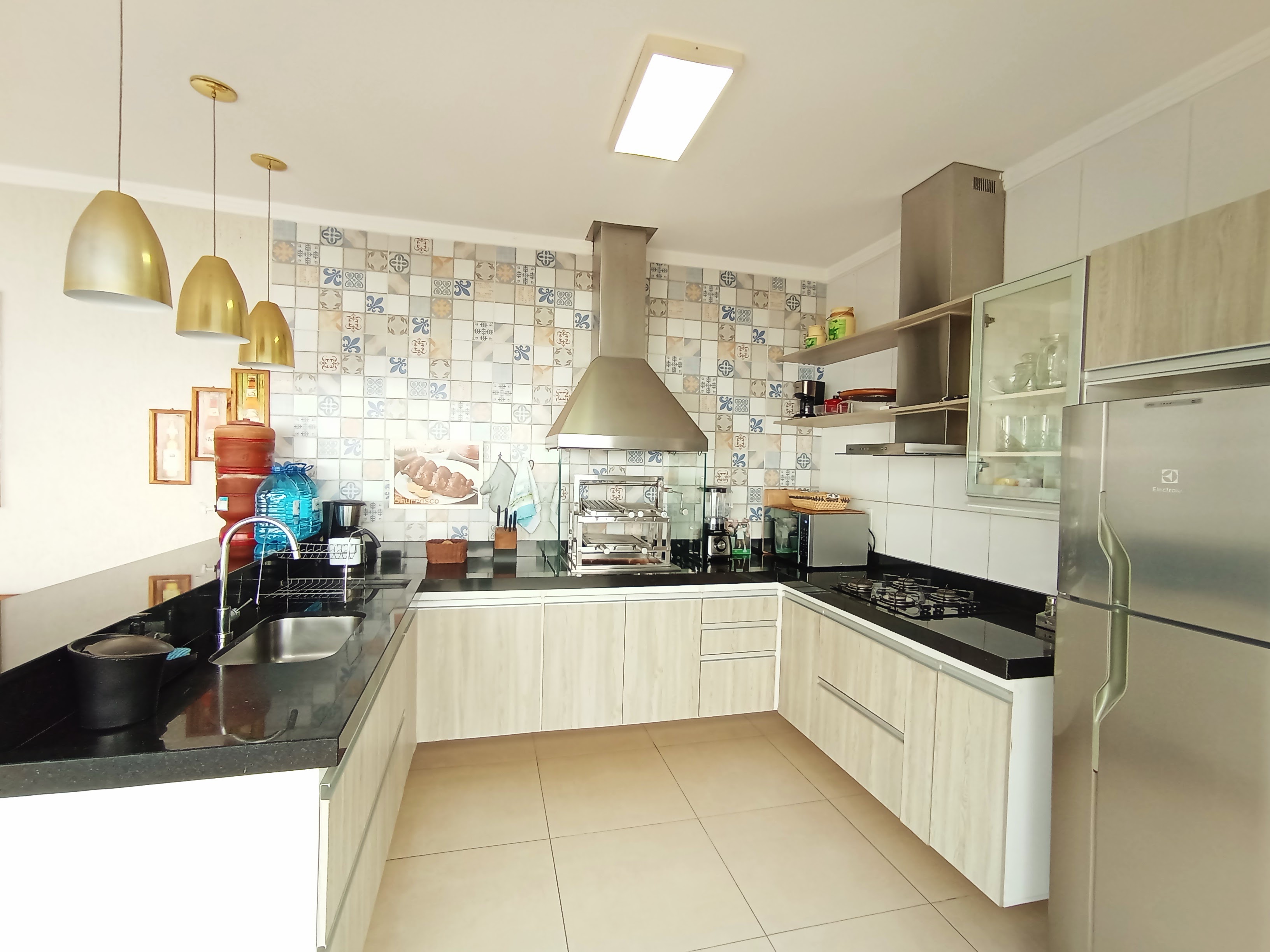 Casa à venda com 2 dormitórios no Condomínio Verdes Vales em Taubaté/SP.