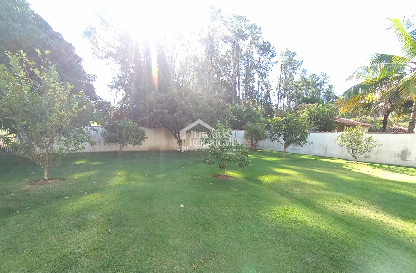 Casa à venda com 4 dormitórios no Condomínio Village Paineiras em Pindamonhangaba/SP