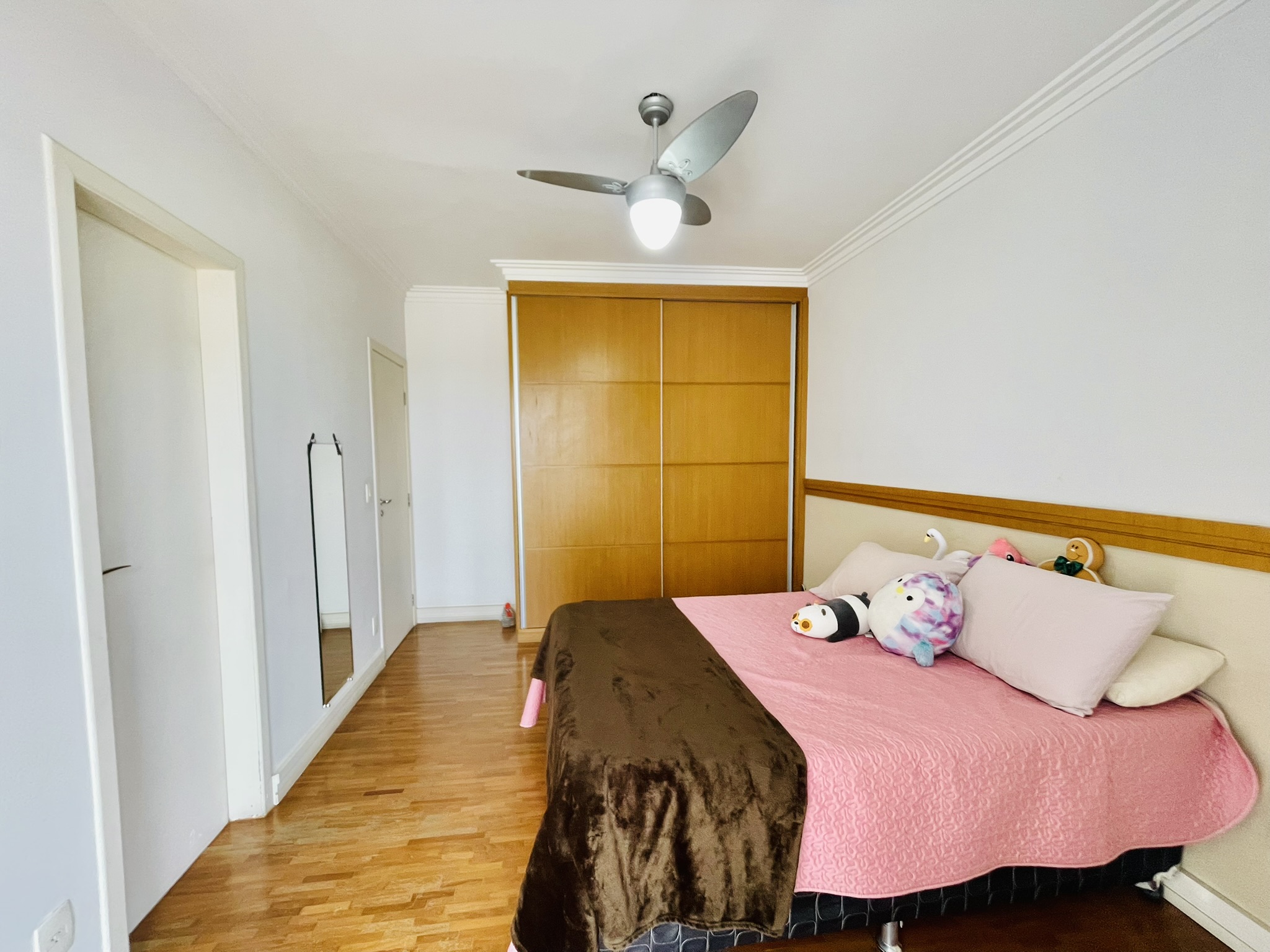 Cobertura duplex com 3 suítes no Edifício Solar do Jatobá em Taubaté/SP. 