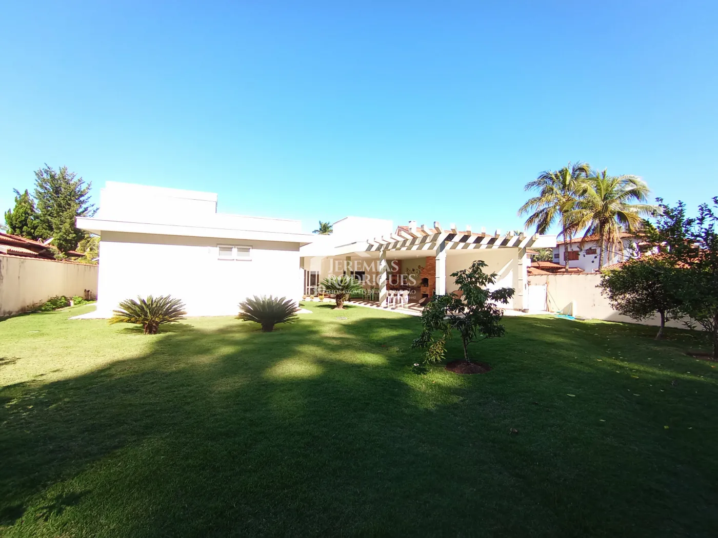 Casa à venda com 4 dormitórios no Condomínio Village Paineiras em Pindamonhangaba/SP