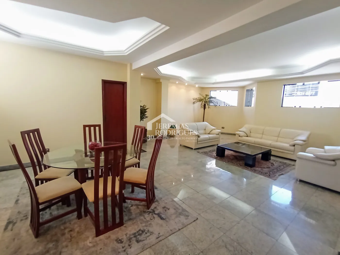 Apartamento para venda com 2 suítes no Edifício Rosa Abirached em Taubaté/SP
